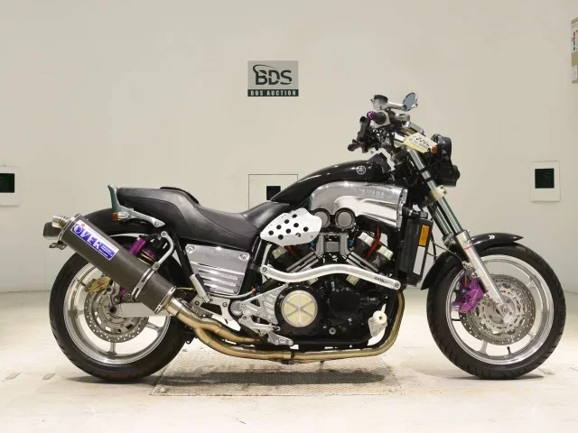 Yamaha V-MAX