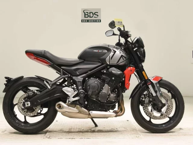 Triumph TRIUMPH TRIDENT 660
