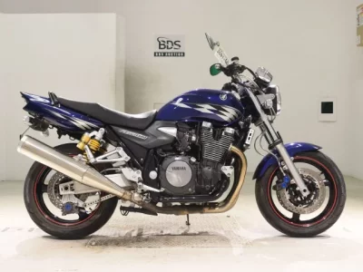 Yamaha XJR1300-2