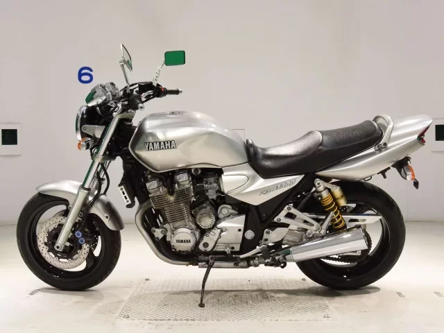 Yamaha XJR1300