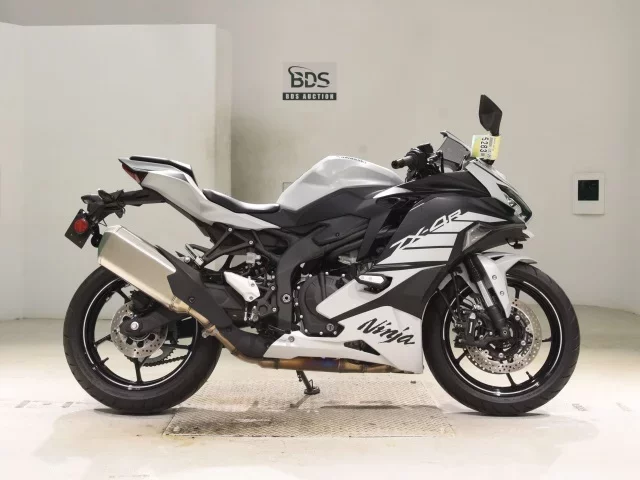 Kawasaki ZX-4R SE