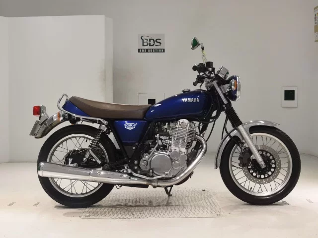 Yamaha SR400-5
