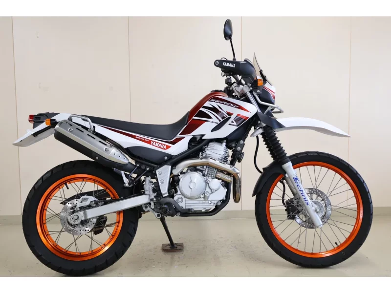 Yamaha SEROW 250
