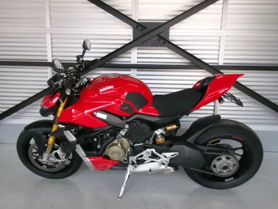 Ducati DUCATI STREET FIGHTER V4S