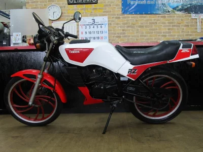 Yamaha RZ50
