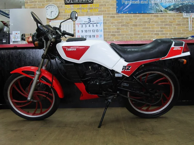 Yamaha RZ50