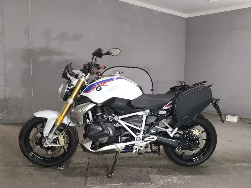 BMW BMW R1250R