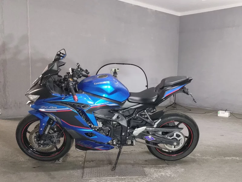 Kawasaki NINJA ZX-4R SE