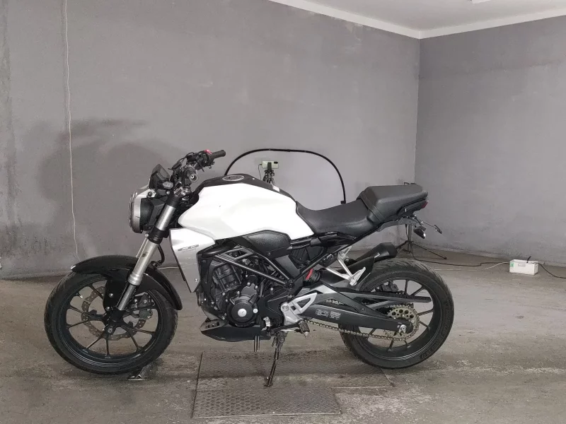 Honda CB250R