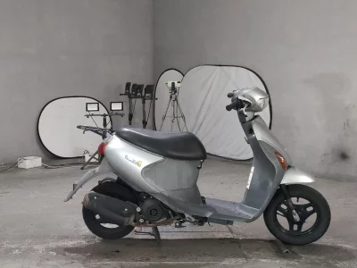 Suzuki LET S4