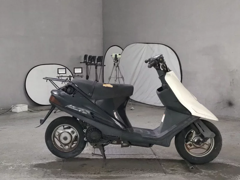 Suzuki ADDRESS V100