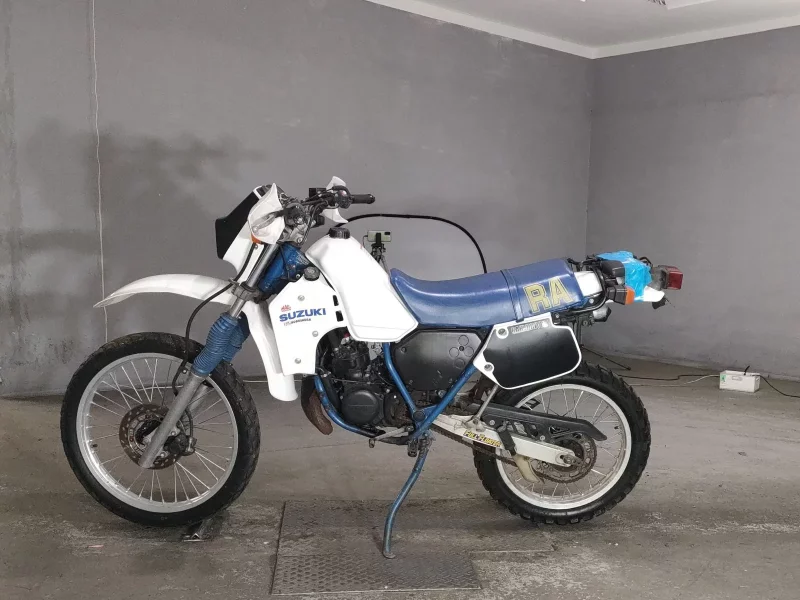 Suzuki RA125
