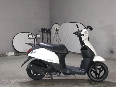 Suzuki LET S
