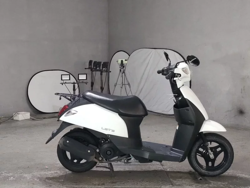 Suzuki LET S