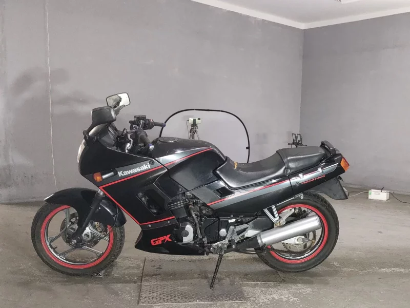 Kawasaki GPX250R