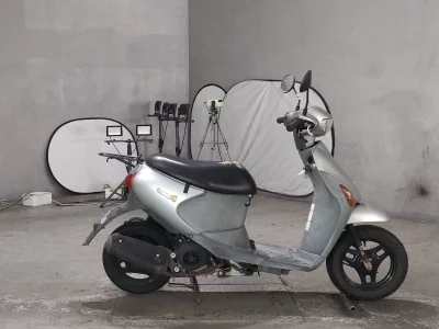 Suzuki LET S4