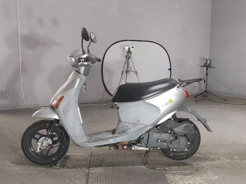 Suzuki LET S4
