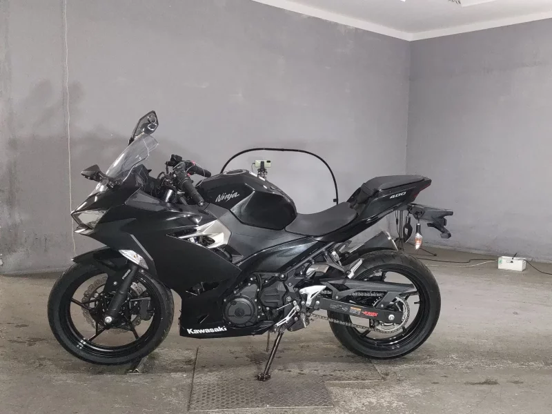 Kawasaki NINJA400