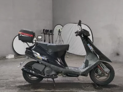 Suzuki ADDRESS V100