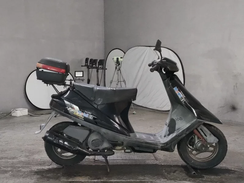 Suzuki ADDRESS V100