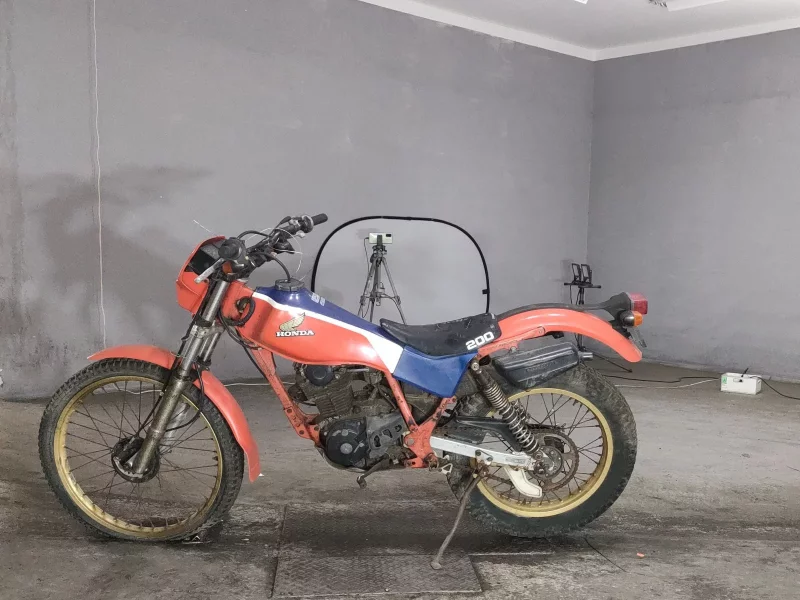 Honda TLR200