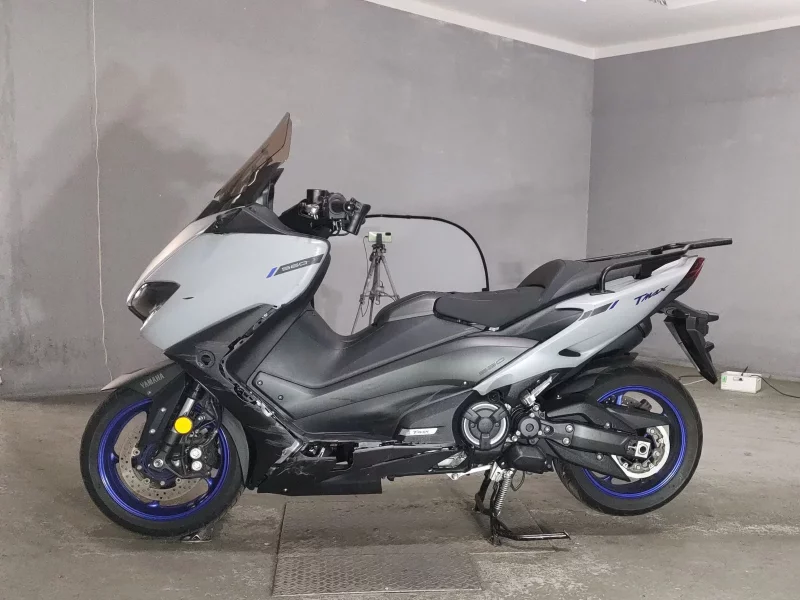 Yamaha T-MAX560