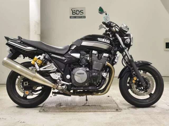 Yamaha XJR1300-2