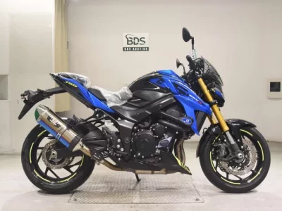 Suzuki GSX-S750