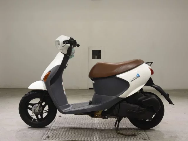 Suzuki LET S4