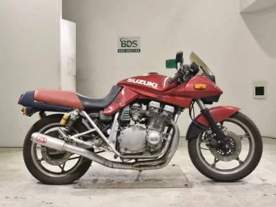 Suzuki GSX750S KATANA