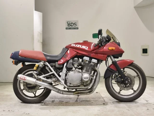 Suzuki GSX750S KATANA