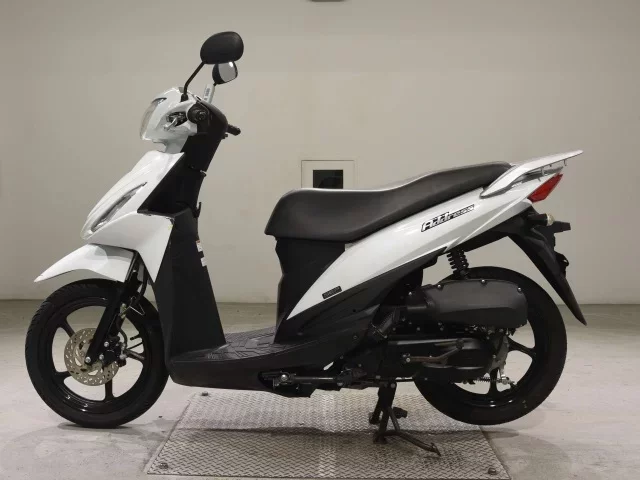 Suzuki ADDRESS110-2
