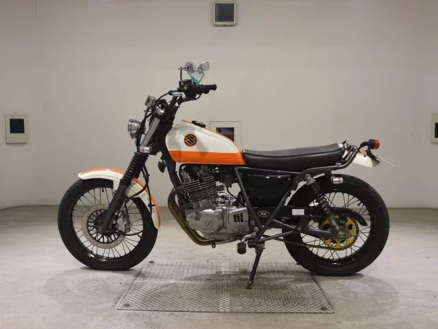 Suzuki GLASS TRACKER BIG BOY