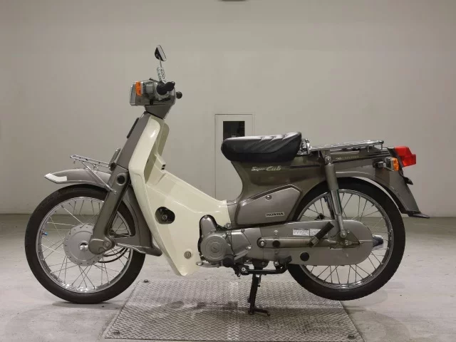 Honda C90