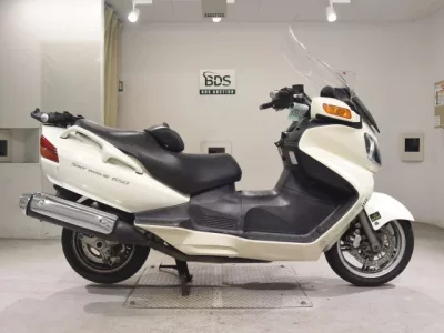 Suzuki SKYWAVE 650LX