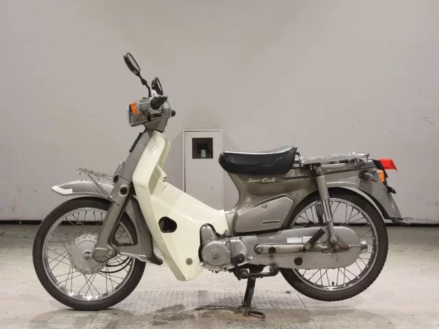 Honda C90