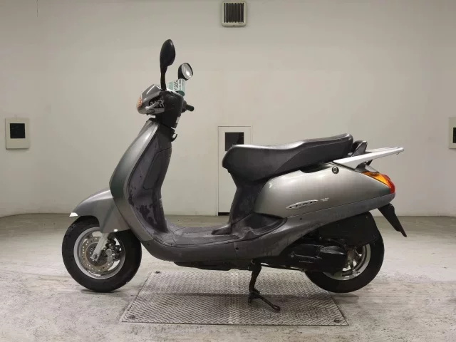 Honda LEAD 100