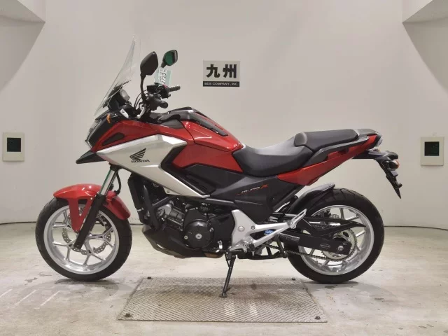 Honda NC750X-2