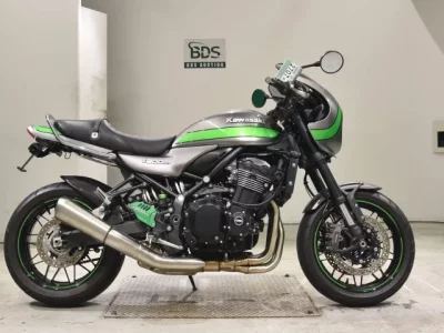 Kawasaki Z900RSKAFE