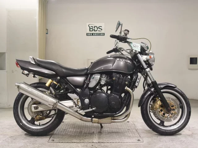 Suzuki INAZUMA 400