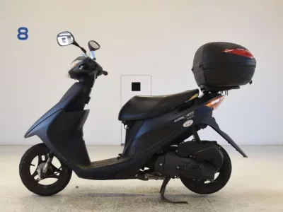 Suzuki ADDRESS V50-3