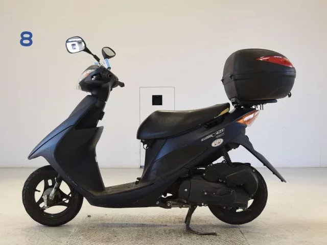 Suzuki ADDRESS V50-3