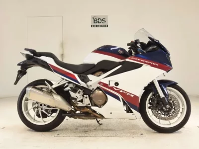 Honda VFR800F