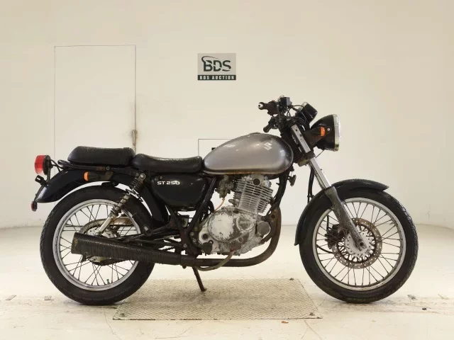 Suzuki ST250 SHO LOUIS NOT EQUIPPED