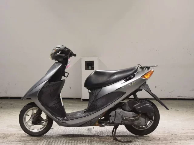 Suzuki ADDRESS V50