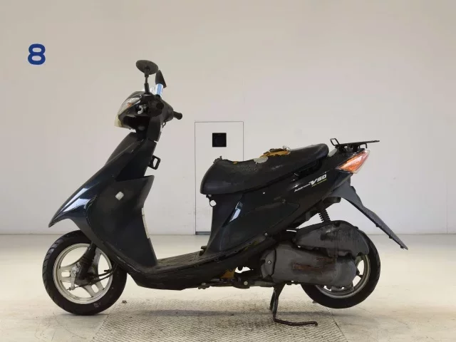 Suzuki ADDRESS V50