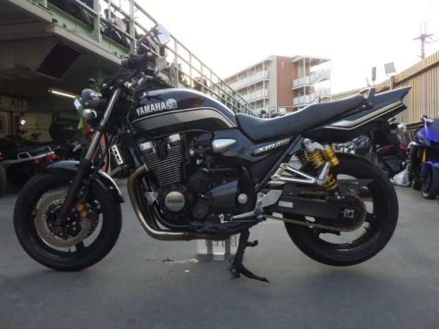 Yamaha XJR1300-2