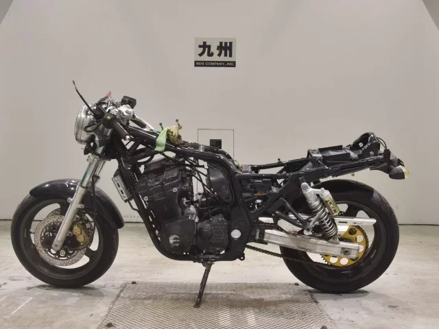 Suzuki INAZUMA 400