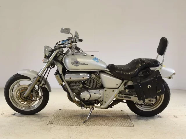 Honda MAGNA 250
