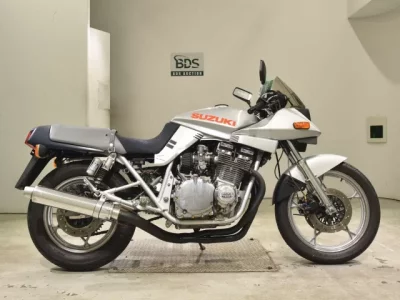 Suzuki GSX1100S KATANA